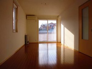 メゾン・ド・サラ 201号-2