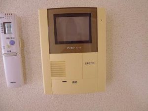 メゾン・ド・サラ 201号-7