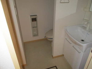 メゾン・ド・ソレイユＡ 201号-8