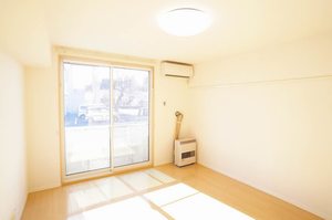シャーメゾンゼファー 102号-2