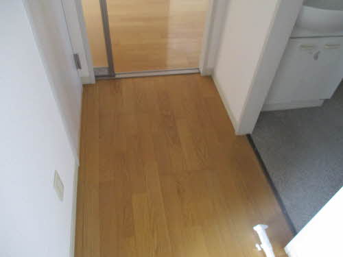 アーバンストリートＥ 201号-3