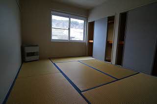 メゾン・ド・ファミーユC 102号-12