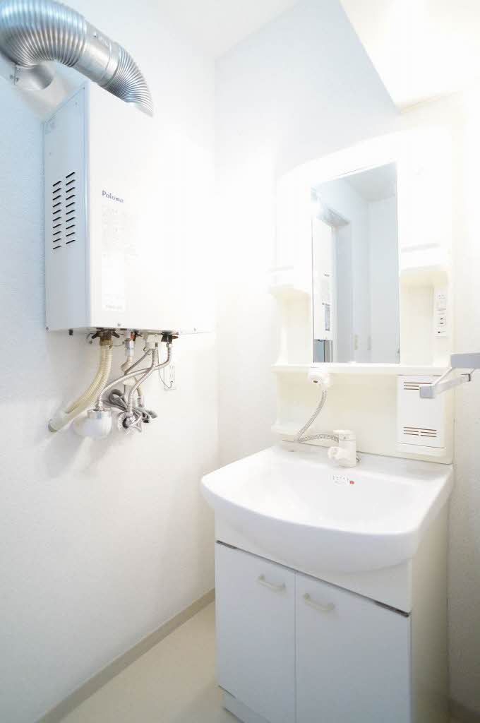 メゾン・ド・ファミーユD 202号-6