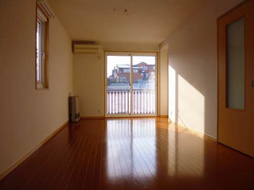 メゾン・ド・サラ 201号-2