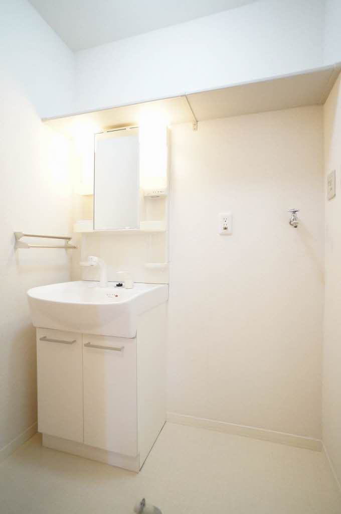 シャーメゾンイシファインＢ 202号-6