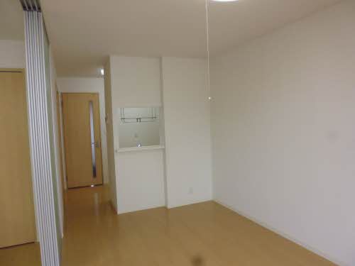 シャーメゾンゼファー 101号-2