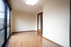 ハイネス十日町 203号-2