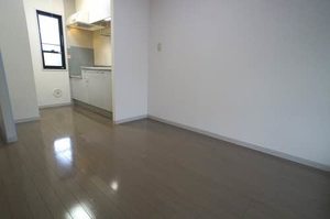 ハイツ・クラベール 102号-7