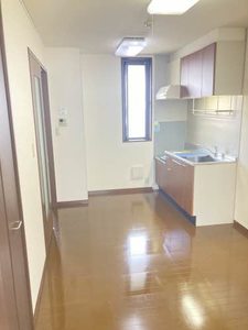 ヴィラ　アルツト 201号-3