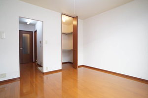 カーサ・ブランシェⅡ 103号-3