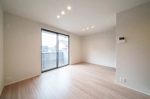 メゾンシャルマン２号館 202号-1