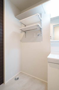 メゾンシャルマン２号館 202号-9