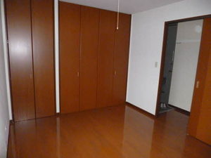 メゾン・ド・シャルム 203号-11