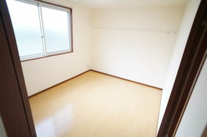 シャーメゾン中里 101号-5