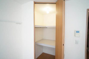 シャーメゾン　ディアス　アベ 205号-6