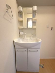 ピュア　フラッツ B102号-6