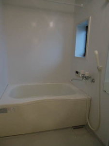 ヴィラ・アプリエール 202号-6