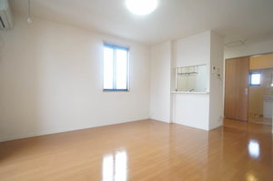 ウーヴィルダール 201号-2