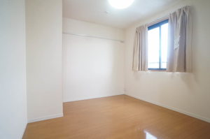 ウーヴィルダール 201号-4