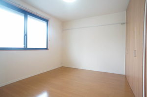 ウーヴィルダール 201号-5