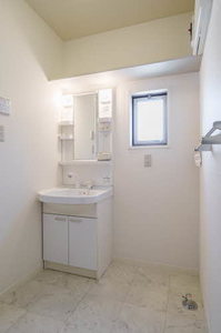 シャーメゾン薬師 203号-12