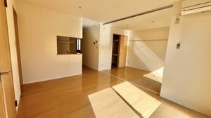 シャーメゾンあいりすＢ-3