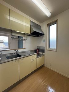 ロイヤルプラザ 203号-3