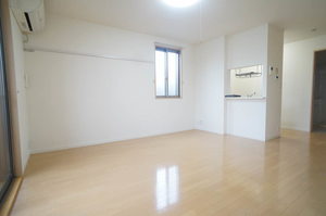 シャーメゾン・ラサ 201号-2