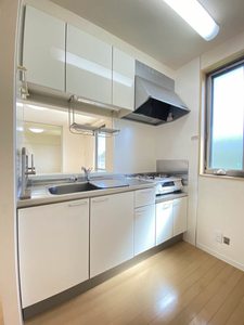 エタニティー 202号-3