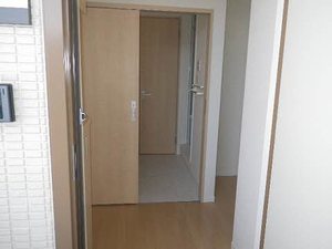 メゾン　ドゥ　ボヌールⅡ 203号-2