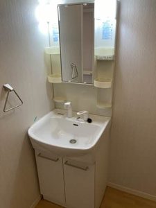 シャーメゾン泉 A203号-3