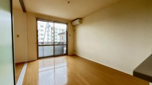 サンシャイン穂波 201号-2