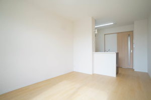 イースト　ヴィレッジ 203号-3