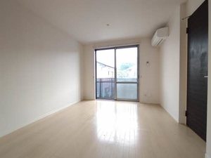 アーク・プラザ弐番館 A202号-2