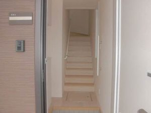 レヴァランス名取 201号-2