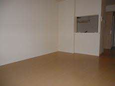 シャーメゾン日の出町 A A102号-3