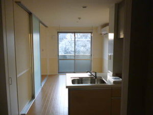 シャーメゾン一高南 202号-2