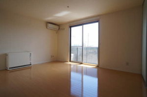 セレナヴィラ 202号-3