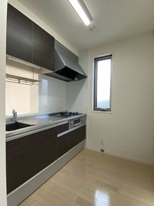 メゾン　ド　コンフォール　Ⅰ 203号-3