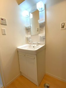 メゾン　ド　コンフォール　Ⅰ 203号-7