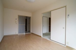 プレシオーサ東黒石野 205号-2