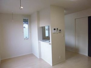 シャーメゾンオーク 201号-2