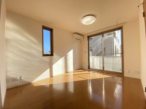 シャーメゾン　西殿 A102号-2