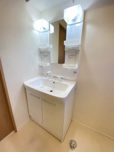 シャーメゾン　西殿 A102号-7