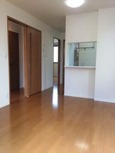 シャーメゾン　西殿 B102号-2