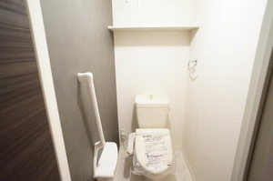 トリニテラッセ 303号-2