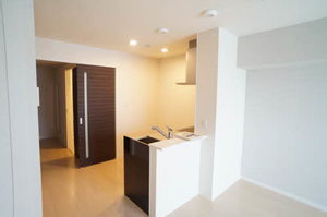 トリニテラッセ 303号-3