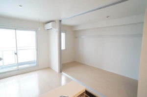 トリニテラッセ 303号-7