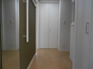 リラ中通 202号-3