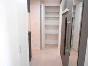 リラ中通 203号-4